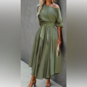 Flamingo by Flamingals Solid Belted Slant Pocket Maxi Dress size Medium NWT